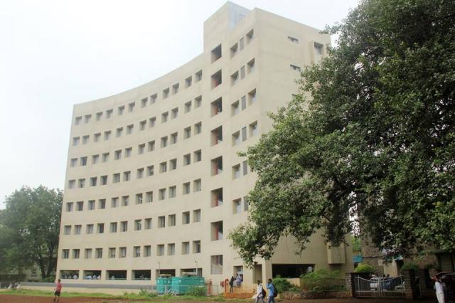 Maharashtra Education Society’s Garware College of Commerce