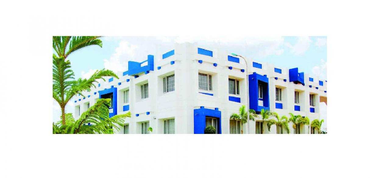 Hallmark Business School